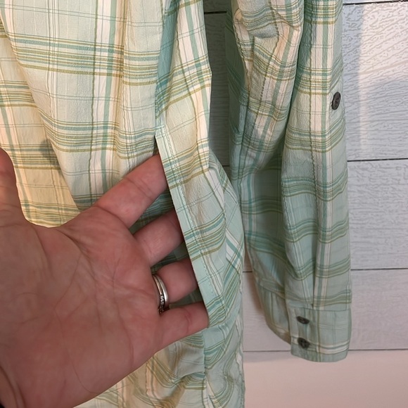 Prana Women's Anja Mint Green Longsleeve Top Sz XS Lightweight Quickdrying UPF 3 - Picture 13 of 14